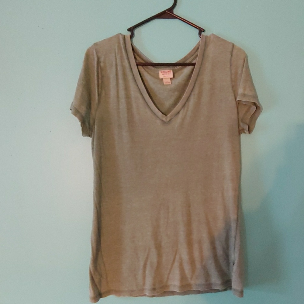 Green vneck top